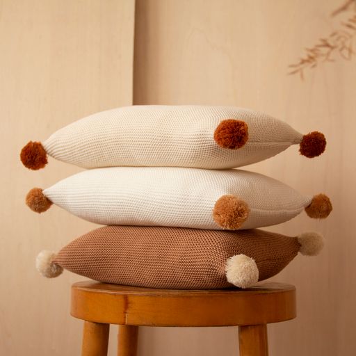 Gestricktes Kissen Milch  22X35