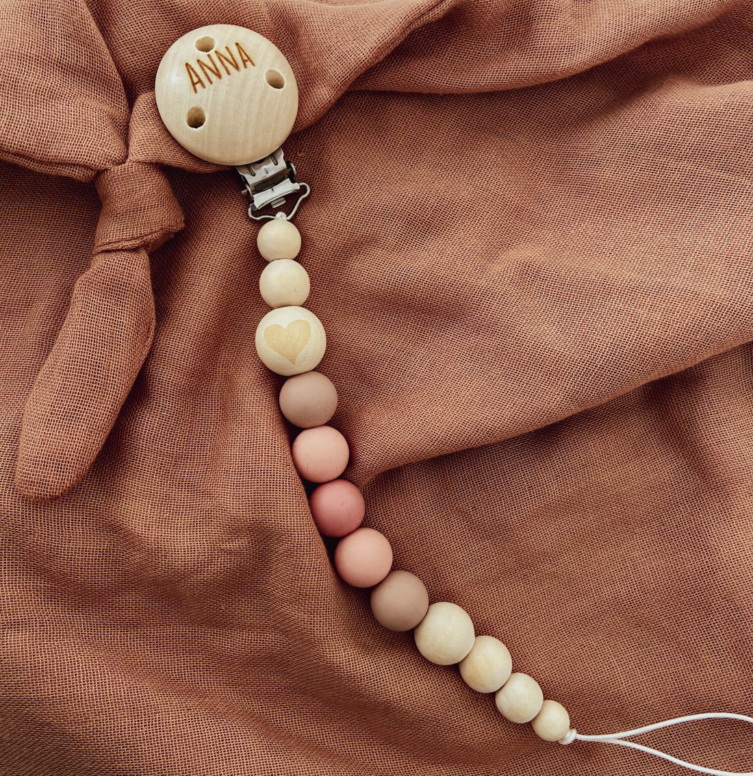 Schnullerkette mit Wunschname "Anna"